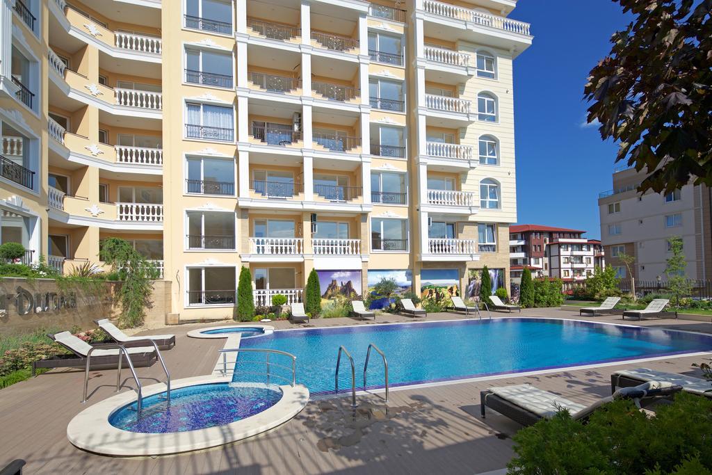 Villa Sardinia And Spa Sveti Vlas Eksteriør bilde