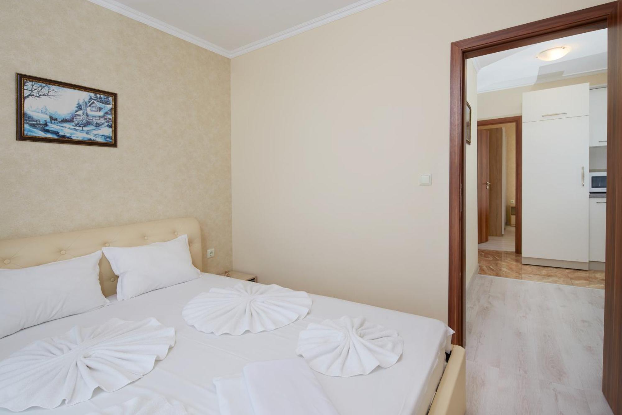 Villa Sardinia And Spa Sveti Vlas Eksteriør bilde