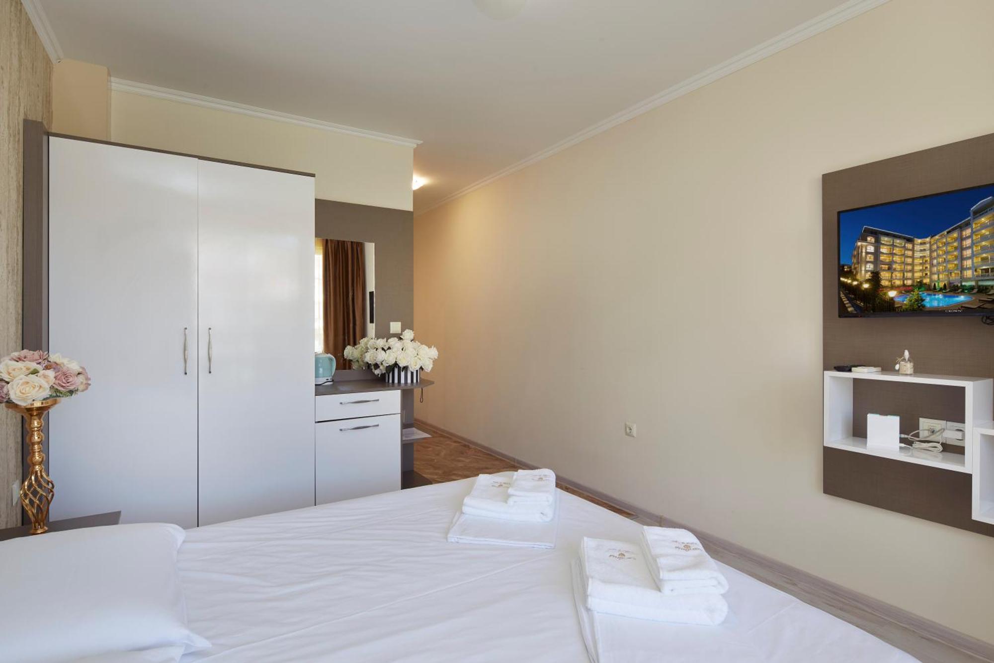 Villa Sardinia And Spa Sveti Vlas Eksteriør bilde