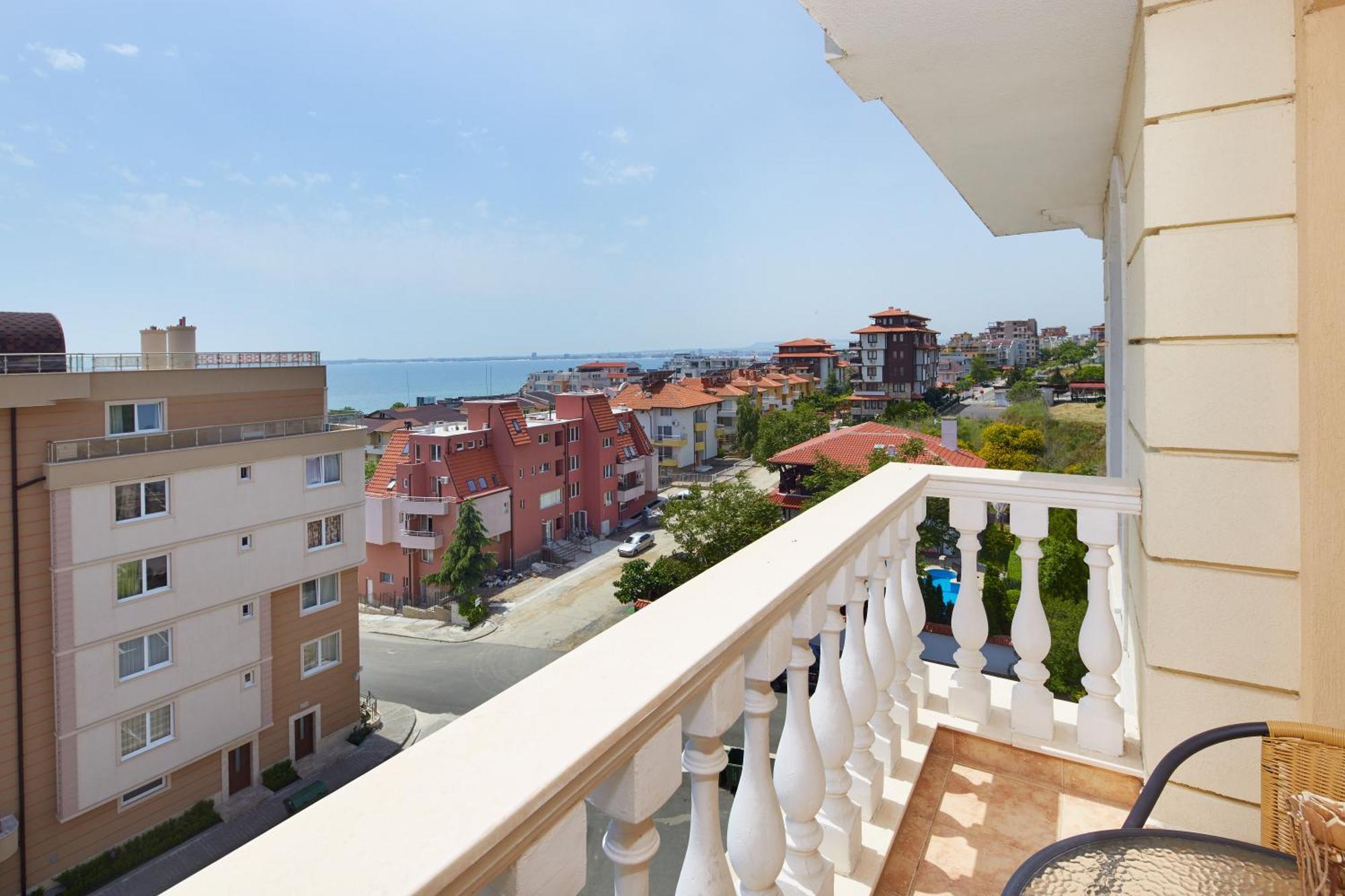 Villa Sardinia And Spa Sveti Vlas Eksteriør bilde