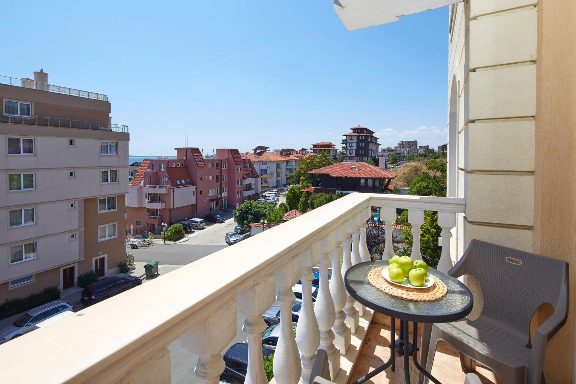 Villa Sardinia And Spa Sveti Vlas Eksteriør bilde