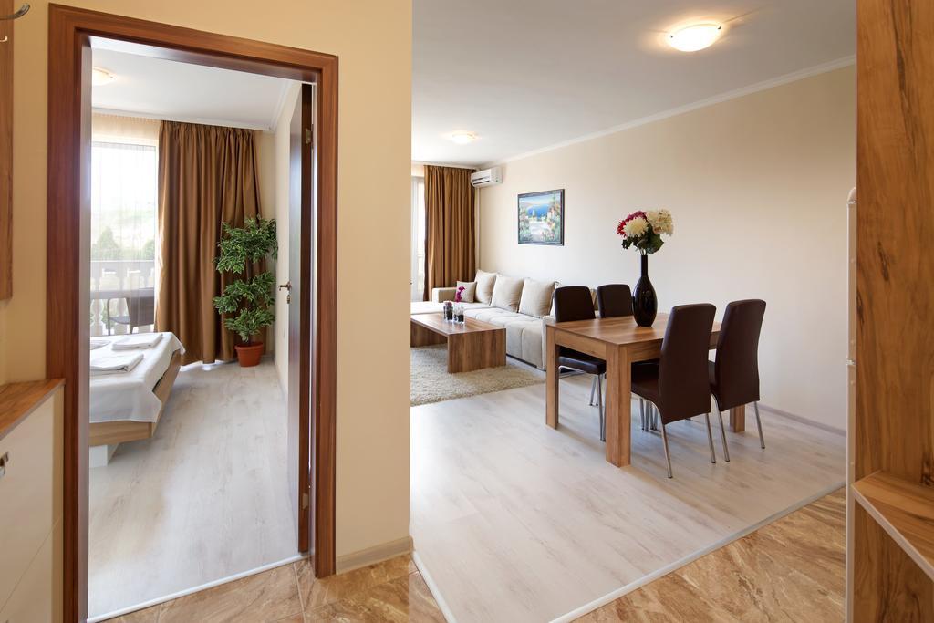 Villa Sardinia And Spa Sveti Vlas Eksteriør bilde